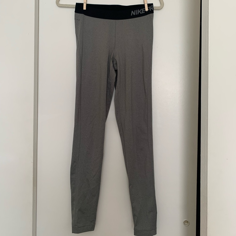 Grey Nike pro leggings